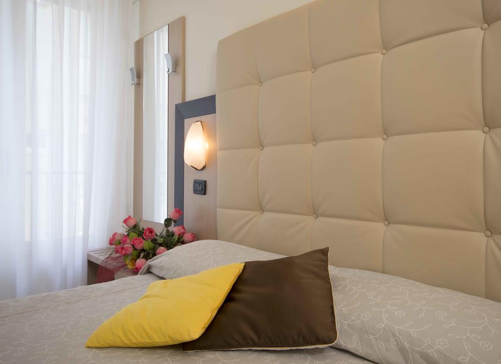 Hotel Veliero 里米尼 客房 照片