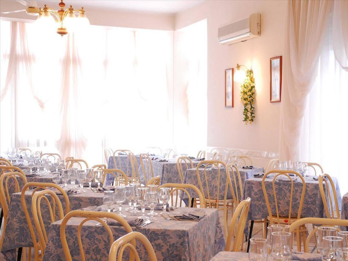 Hotel Veliero 里米尼 外观 照片