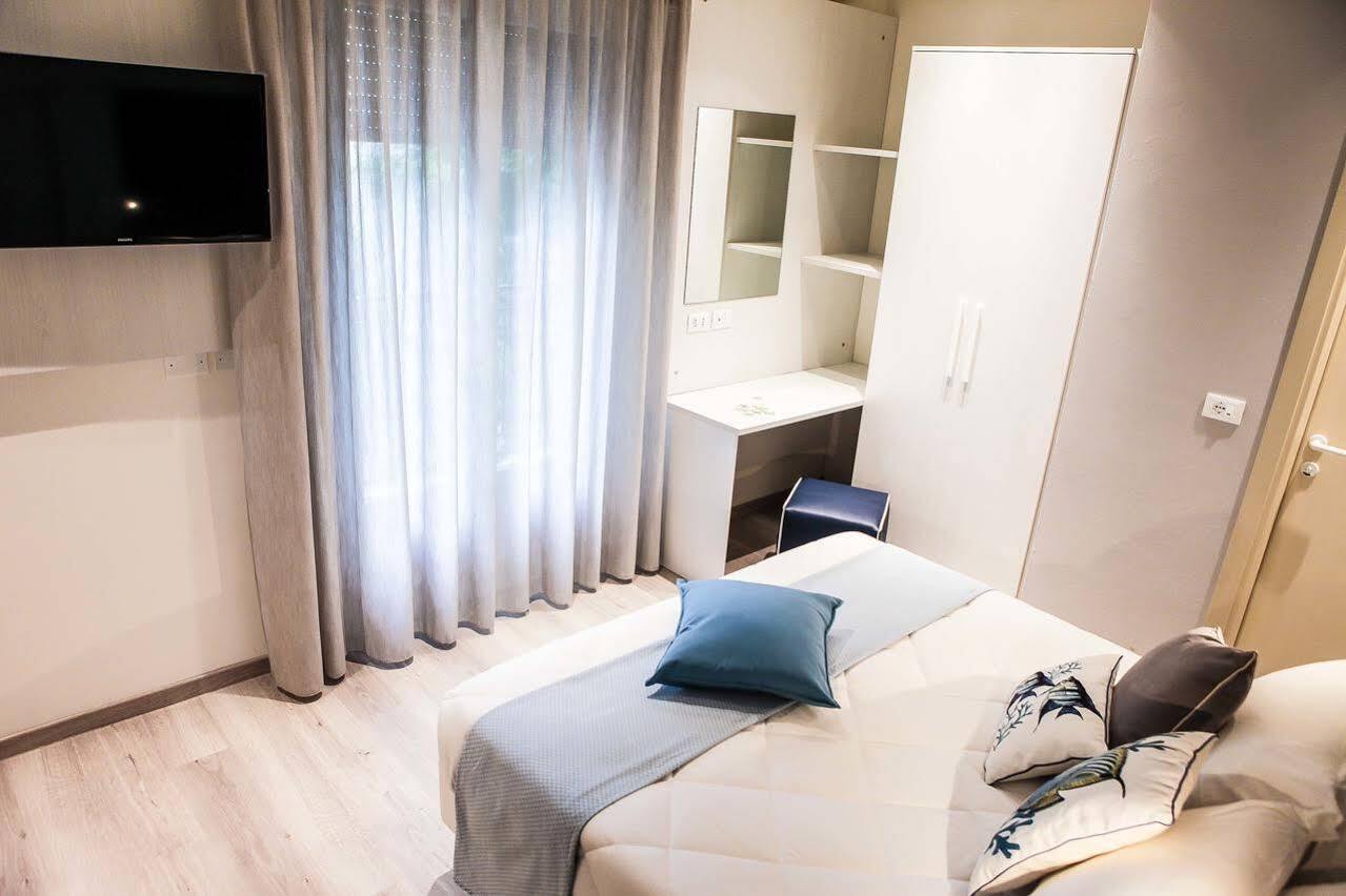 Hotel Veliero 里米尼 外观 照片